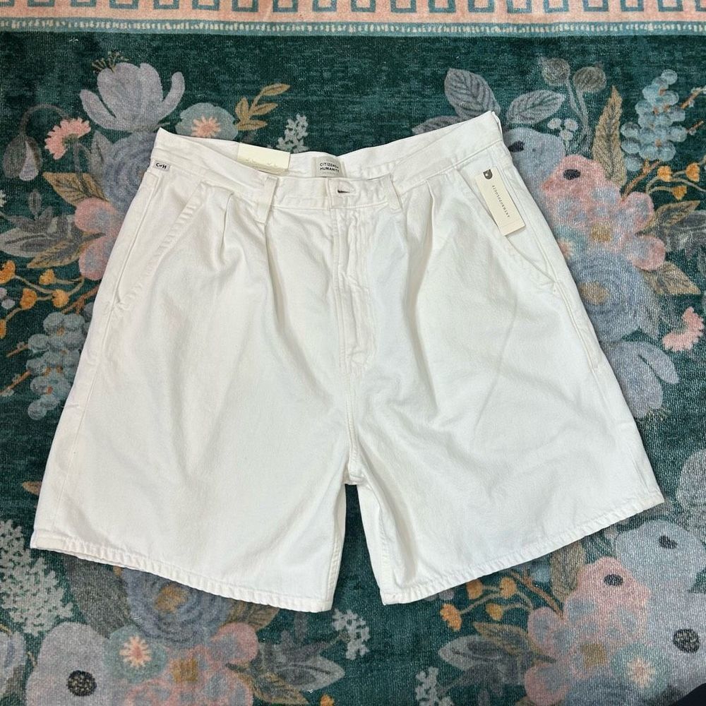 Citizens of Humanity White High-Waist Jean Shorts - Picture 2 of 16